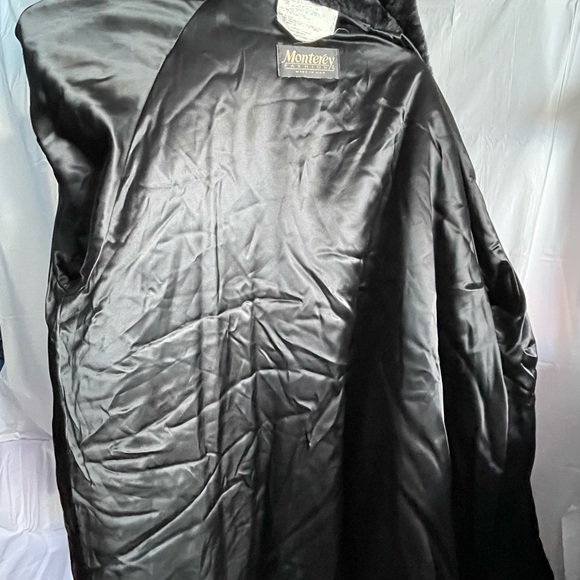 MONTEREY Thick! Plush! Luxurious! Black and White Faux Fur Jacket, NWT - Picture 5 of 6